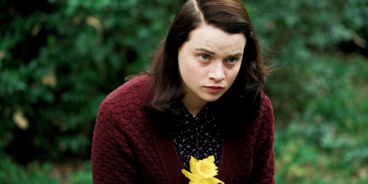 Luna Wedler schlüpft für das Instagram-Projekt @ichbinsophiescholl in die Rolle der Widerstandskämpferin Sophie Scholl (c) SWR/BR/Sommerhaus/Rebecca Rütten