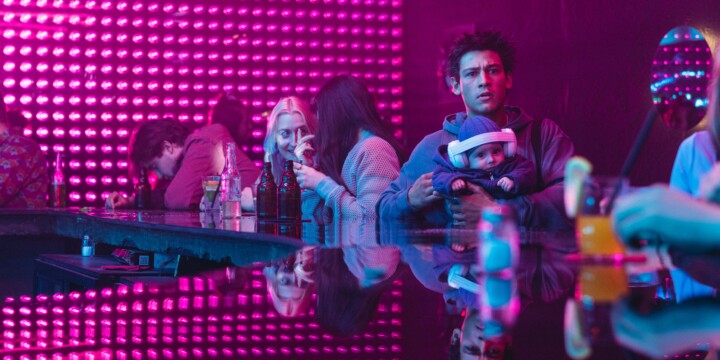 Dynamik der Gegensätze: Emilio Sakraya spielt den chaotischen Jung-Papa Noah... (c) Amazon.com Inc. or its affiliates