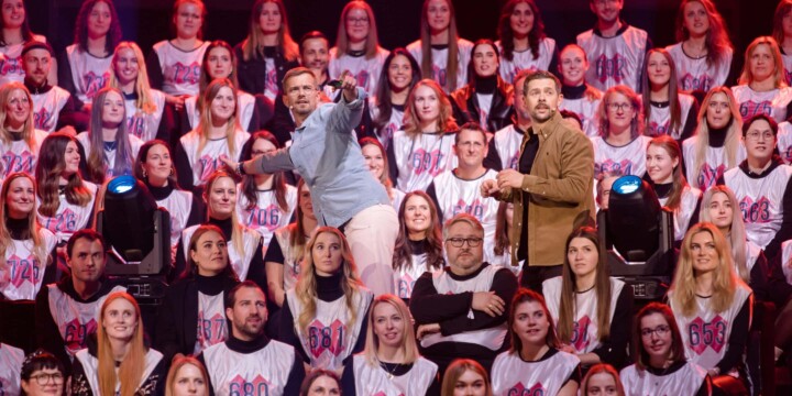Einer für alle, alle für einen? Nicht ganz. In dieser Show stehen Joko Winterscheidt und Klaas Heufer-Umlauf ziemlich alleine da. (c) ProSieben - Nadine Rupp