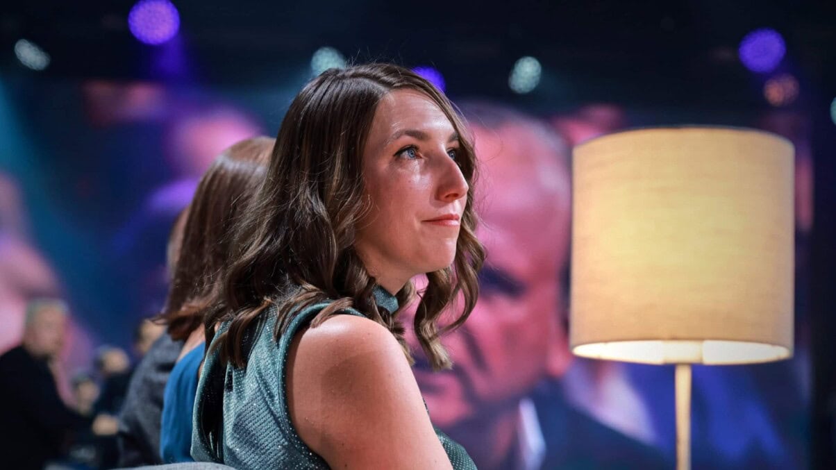 Preisträgerin Julia Schweinberger bei der Preisverleihung des Blauen Panthers 2023. (c) Medien.Bayern / Johannes Simon