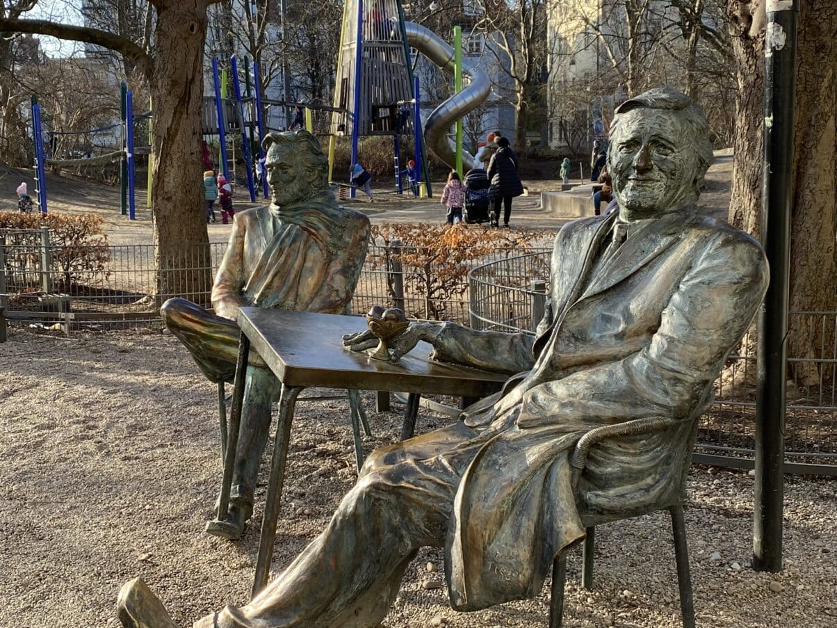 Blauer Panther Spaziergang: „Monaco Franze" (BR). (c) Medien.Bayern