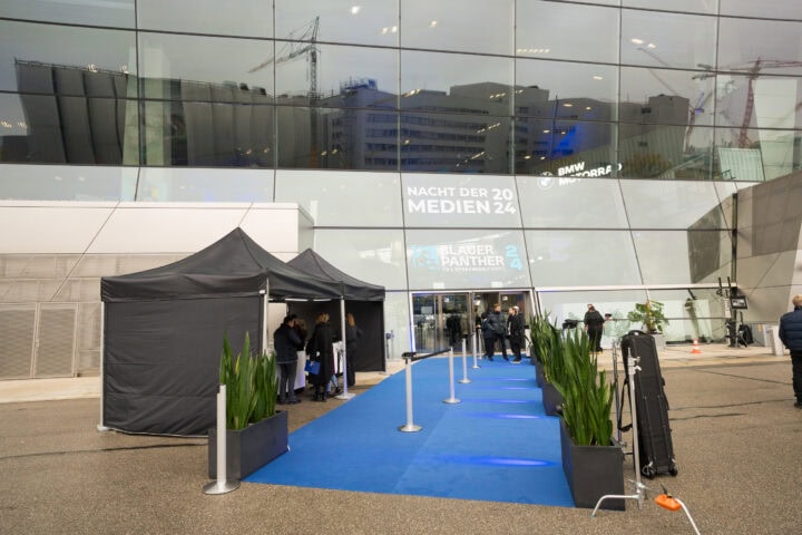 Übersicht außen, Blauer Panther - TV & Streaming Award 2024, BMW Welt, München, 23. Oktober 2024, Foto: Jens Hartmann für Medien.Bayern GmbH
