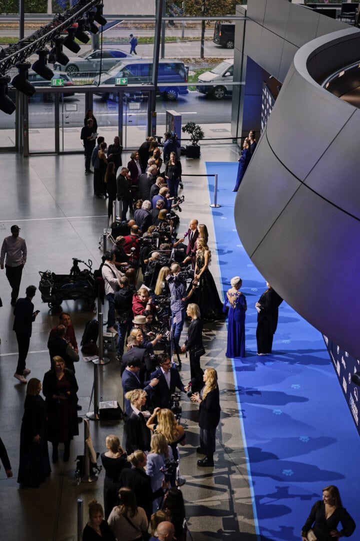 MUC/ München 22.10.2025 München: Blauer Panther 2025 - Mood - Blauer Teppich © Johannes Simon