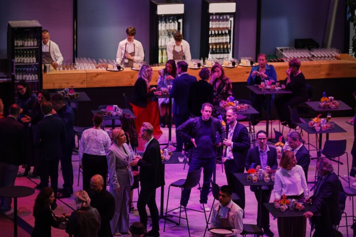 MUC/ München22.10.2025 München: Blauer Panther 2025 - Mood - Blauer Teppich© Johannes Simon