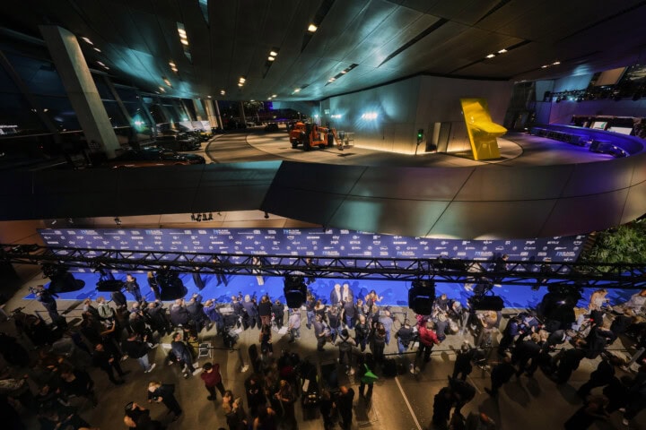 MUC/ München 22.10.2025 München: Blauer Panther 2025 - Mood - Blauer Teppich © Johannes Simon